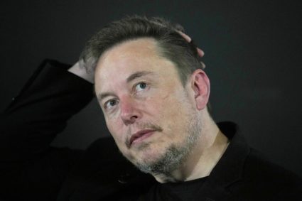 Elon Musk a păcălit investitorii Twitter. Un judecător federal validează verdictul juriului.