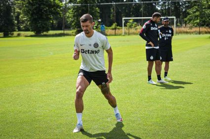 FCSB va juca meciuri amicale împotriva echipei lui Olaru și a echipei antrenate de Olăroiu.