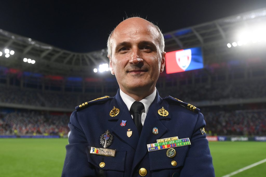 Florin Talpan supus unei anchete disciplinare de catre MApN Biroul sau a fost sigilat iar un laptop personal a fost confiscat