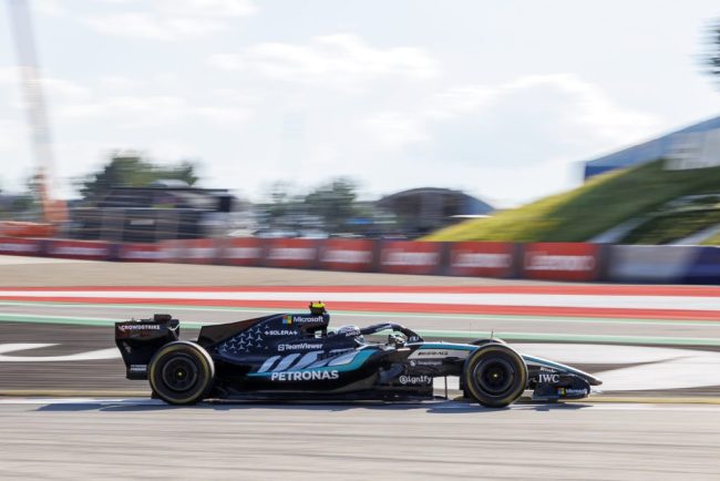 Formula 1 Kimi Antonelli castiga sprintul de la Silverstone dupa un duel spectaculos cu Hamilton Prima victorie a italianului in cariera la sprint