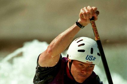 Fostul olimpic american Davey Hearn, acuzat de vandalizarea bazinului reflexiv din Washington