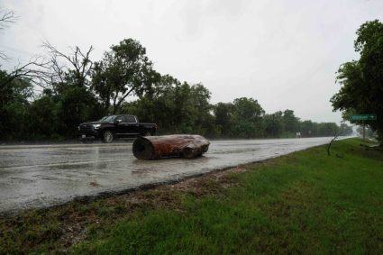 Inundațiile devastatoare lovesc din nou Texasul: cel puțin doi morți și peste 230 de persoane salvate.