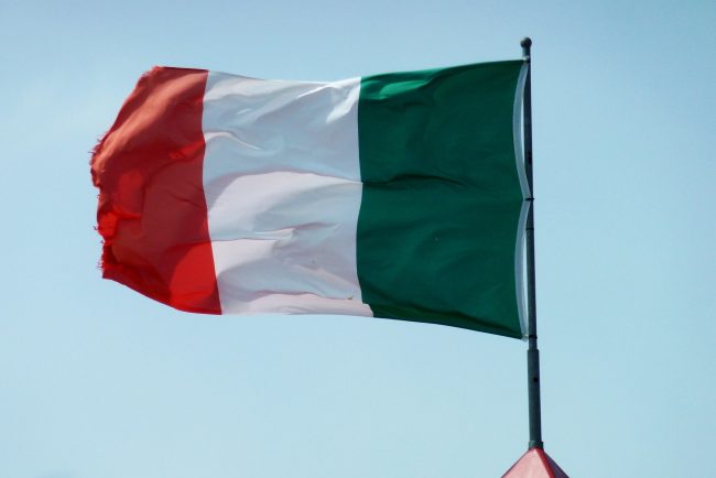 Italia Doi morti in urma unei explozii la o fabrica de artificii