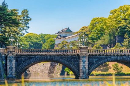 Japonia pune în aplicare reforma sucesiunii imperiale. Tronul rămâne inaccesibil femeilor.
