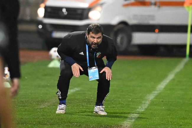 Marius Croitoru suspendat si amendat dupa meciul FC Botosani Rapid Alte sase sanctiuni impuse de FRF