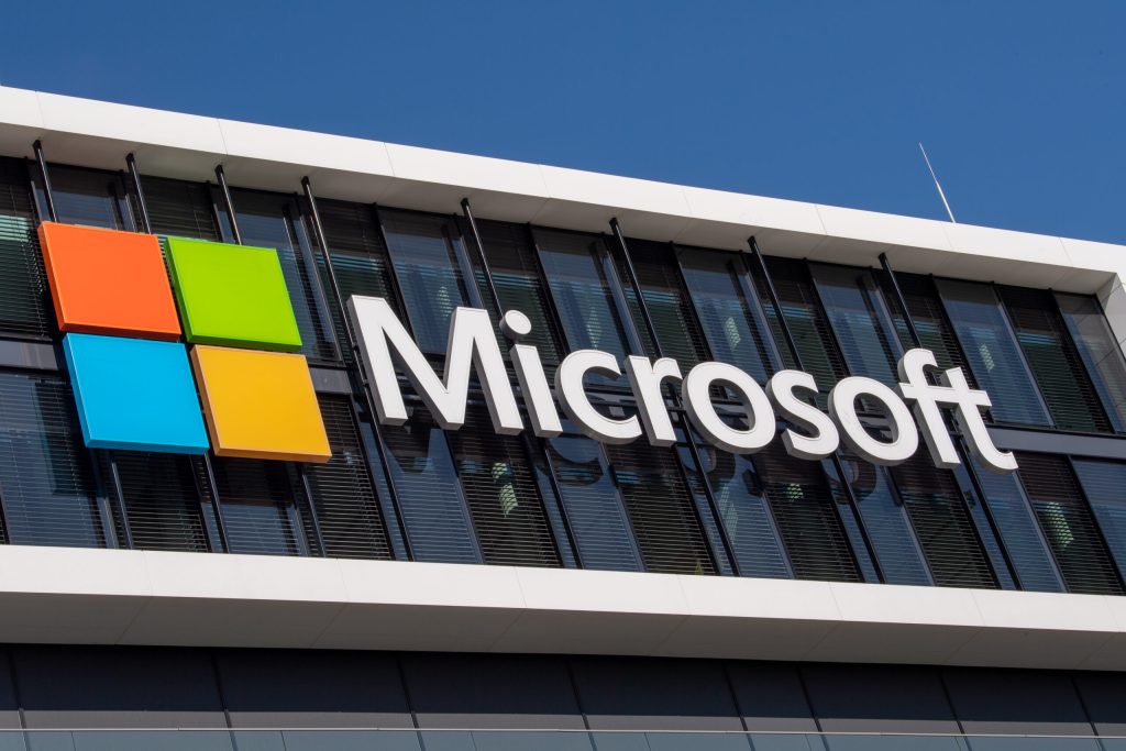Microsoft reduce mii de locuri de munca si isi schimba strategia pentru Xbox Ce viitor au studiourile de jocuri