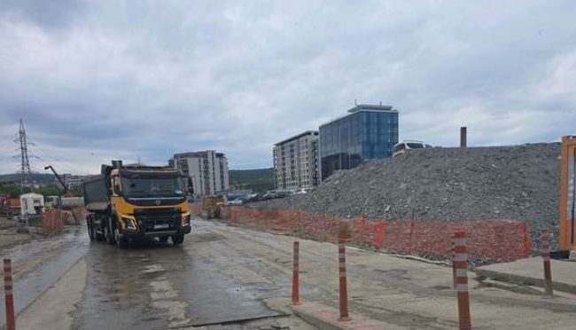 Mii de basculante de excavatie au fost depozitate ilegal in Cluj Napoca Garda de Mediu sustine ca acestea provin de pe un santier de mari dimensiuni