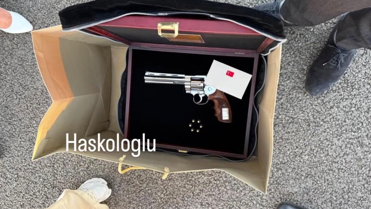 Nicusar Dan a primit de la Erdogan un pistol Gumusay si gloante Ce a facut presedintele cu arma