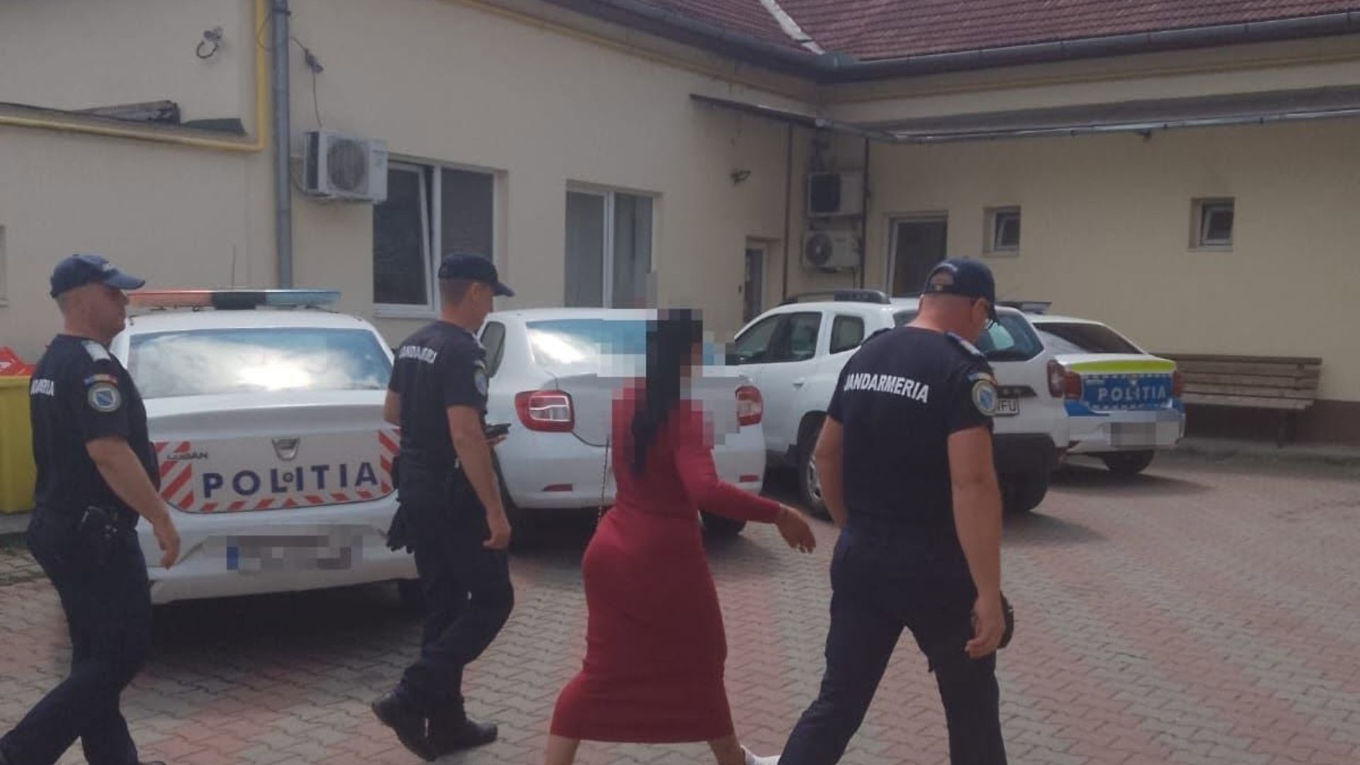 O femeie cautata international a fost descoperita in timpul unui conflict in Piata Oser din Cluj Napoca Jandarmii au intervenit