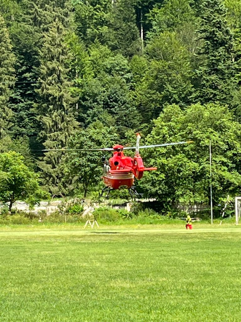 Patru alpinisti au cazut in Valea Albisoarei in Busteni dupa ce o cordelina s a rupt iar o femeie a decedat