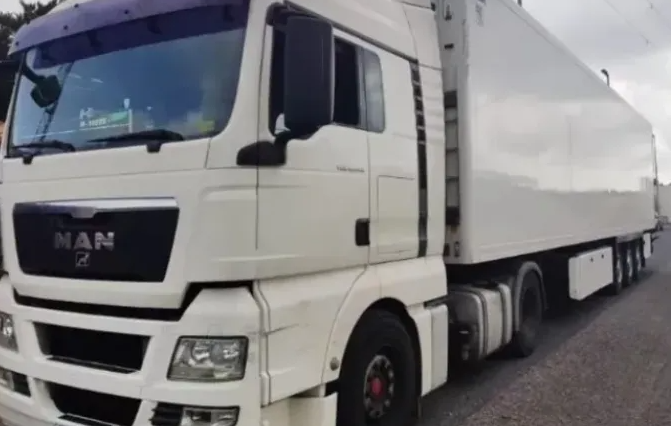 Restrictiile pentru traficul greu se extind si in Cluj Vremea foarte calda exercita presiune asupra drumurilor