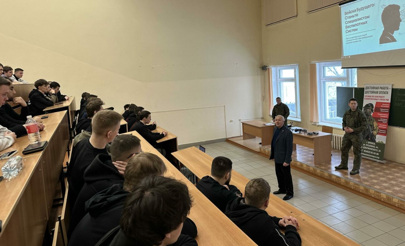 Rusia recruteaza studenti pentru razboi A invatat timp de trei luni sa piloteze drones apoi a fost trimis direct in infern