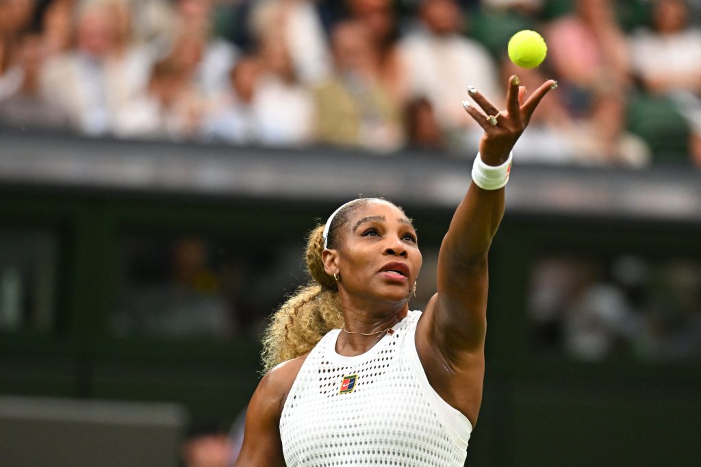 Serena Williams s a retras din meciul de dublu alaturi de Venus de la Wimbledon