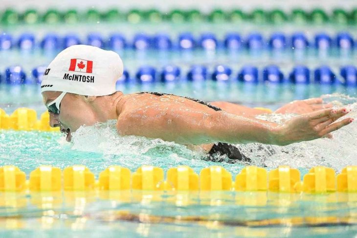 Summer McIntosh a stabilit un nou record mondial la inotul feminin doborand astfel vechiul record