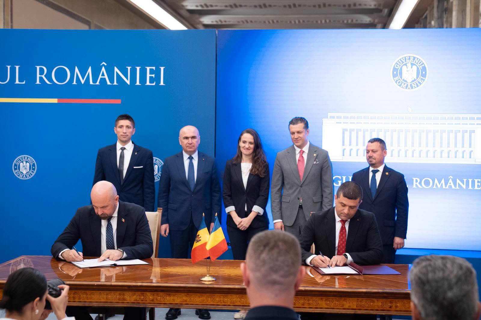 Ultimul contract pentru Autostrada Unirii A8 a fost semnat Proiectul include primii kilometri de autostrada construiti de Romania in Republica Moldova