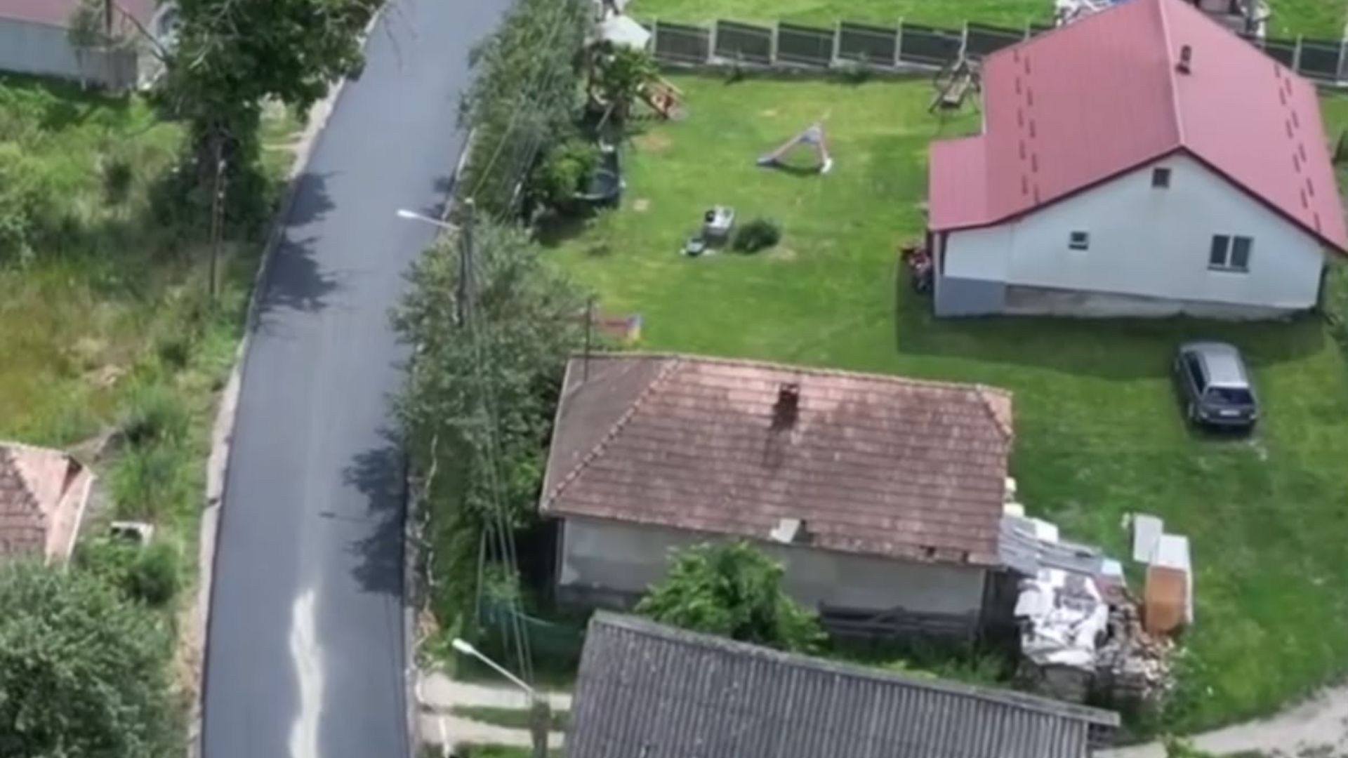 Un nou drum transforma o zona impresionanta din Cluj Tronsonul catre satul de piatra Chidea se apropie de finalizare
