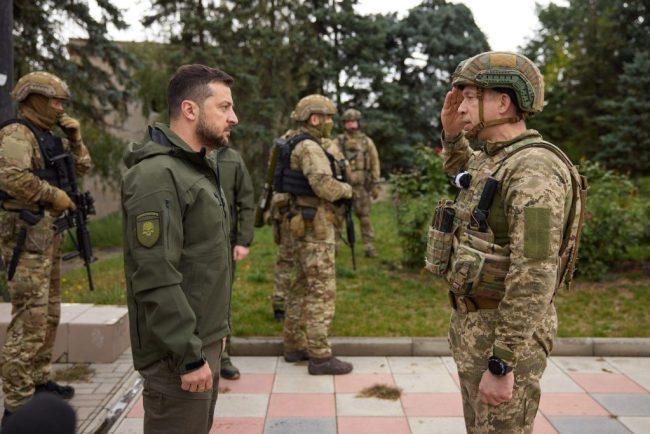 Zelenski analizeaza posibilitatea de a l inlocui pe Sirski la conducerea armatei ucrainene Cine ar putea sa preia aceasta functie