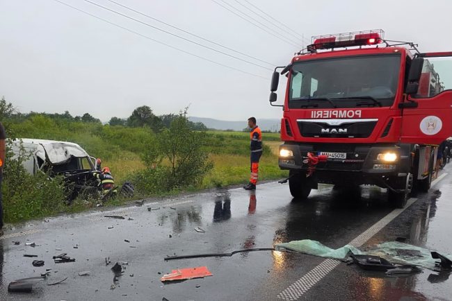 accident grav in judetul arad un sofer a fost transportat la spital cu elicopterul smurd