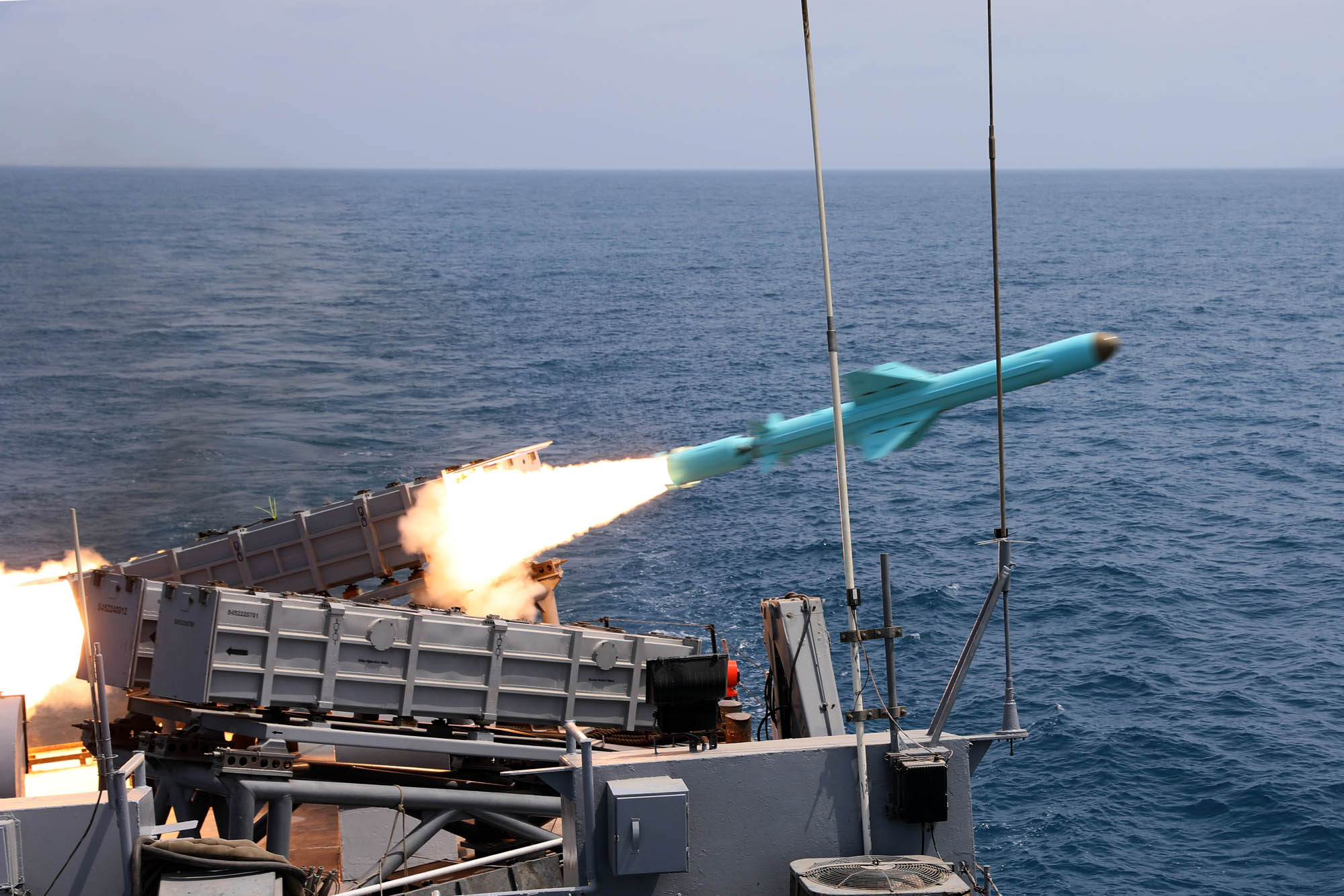 armata americana a reluat atacurile asupra iranului trump afirma ca iranienii l au contactat pentru a cere un nou acord