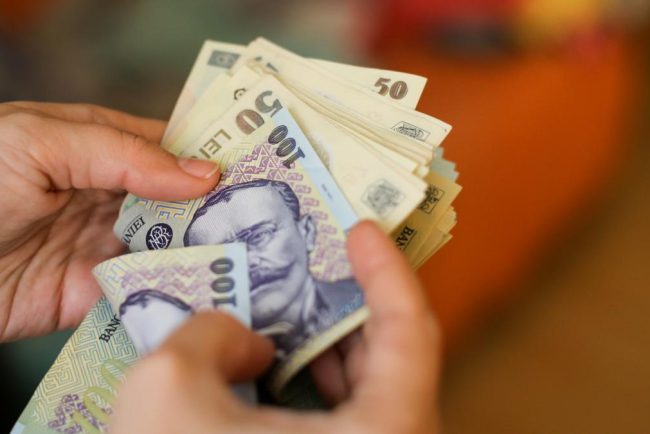 noua lege a salarizarii cine are dreptul la compensare salariala spor dublu pentru