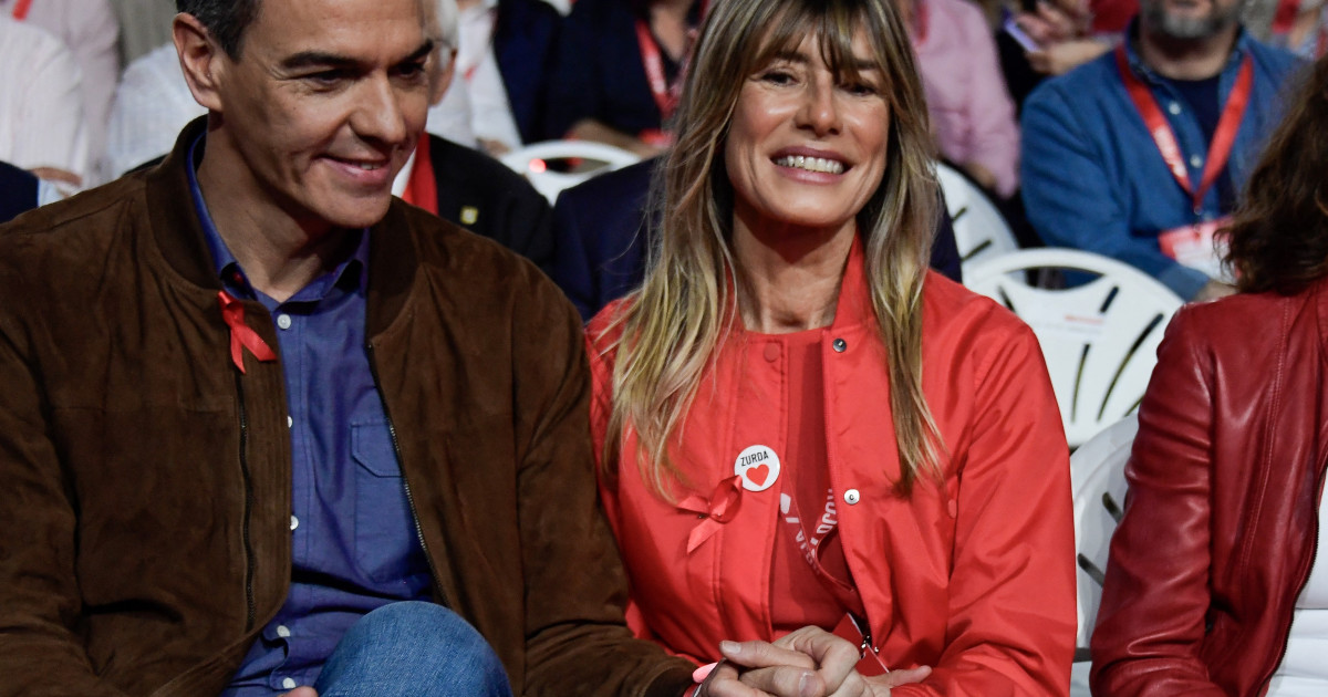 sotia premierului spaniei begona gomez se prezinta in fata instantei de ce va fi judecata acesta