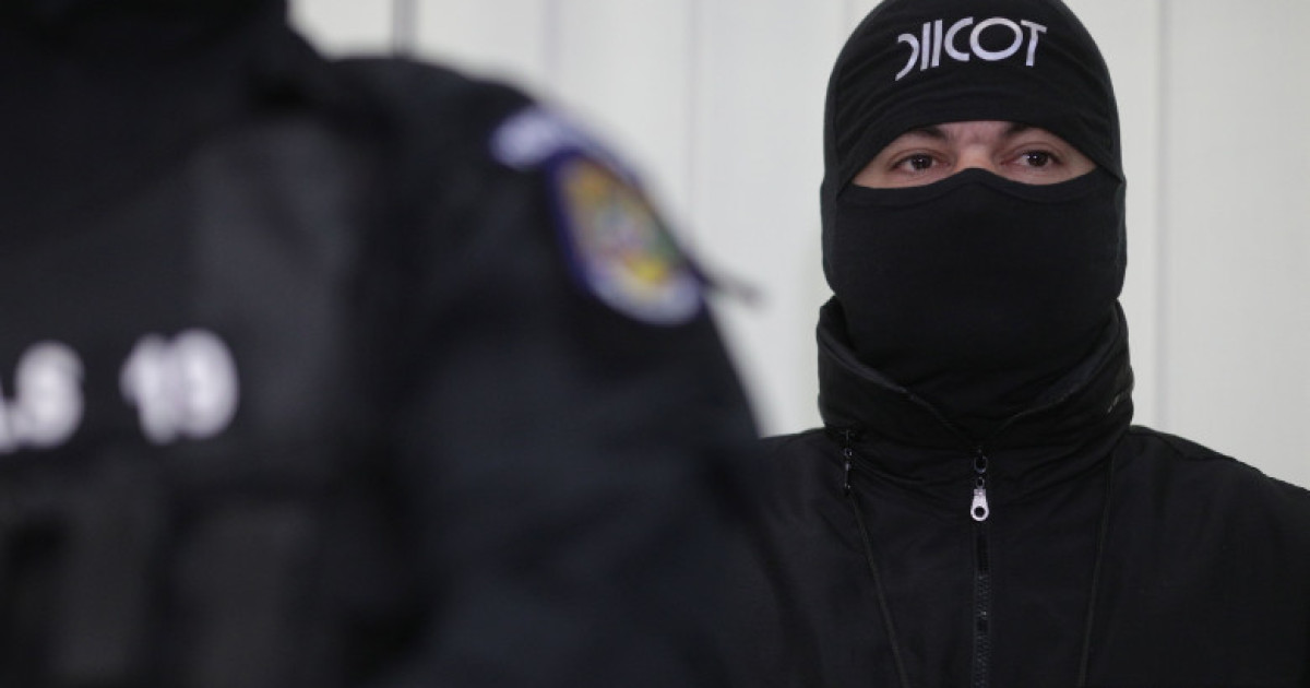 DIICOT a demontat in Romania o retea care a transportat sute de kilograme pentru traficantii albanezi