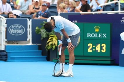 Djokovic, în genunchi din cauza căldurii! Declarațiile sârbul după eliminarea de la Cincinnati