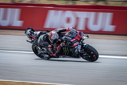 Marco Bezzecchi stabilește un nou record la Silverstone în pre-calificările MotoGP.