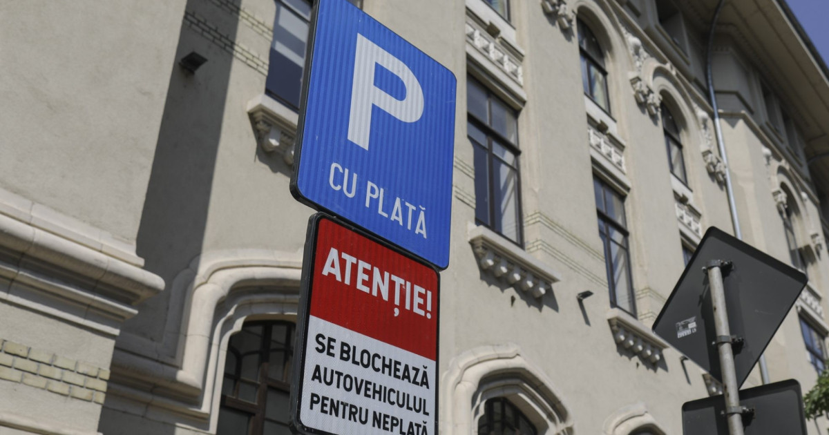 Masini personale folosite ca vehicule de serviciu pentru a beneficia de parcare gratuita Doi fosti comisari sefi din