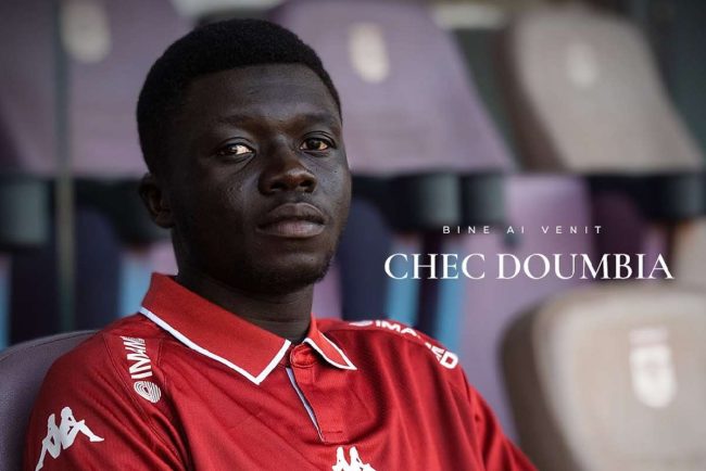 Oficial Rapid finalizeaza al zecelea transfer al verii Mijlocasul Chec Bebel Doumbia sosete de la Genoa