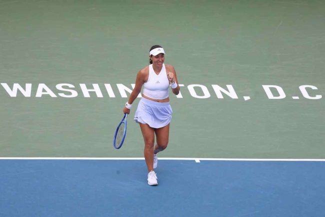 Pegula o depaseste pe Shnaider si se califica in finala Washington Open
