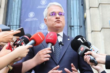 Pîslaru răspunde protestatarilor care au cerut majorarea salariului minim: „Nu avem nicio referință care să ne permită să luăm decizii”