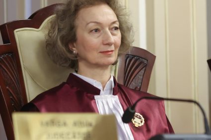 Președinta CCR își exprimă o opinie separată în legătură cu „amendamentul Fritz”. Simina Tănăsescu: Voi explica de ce…