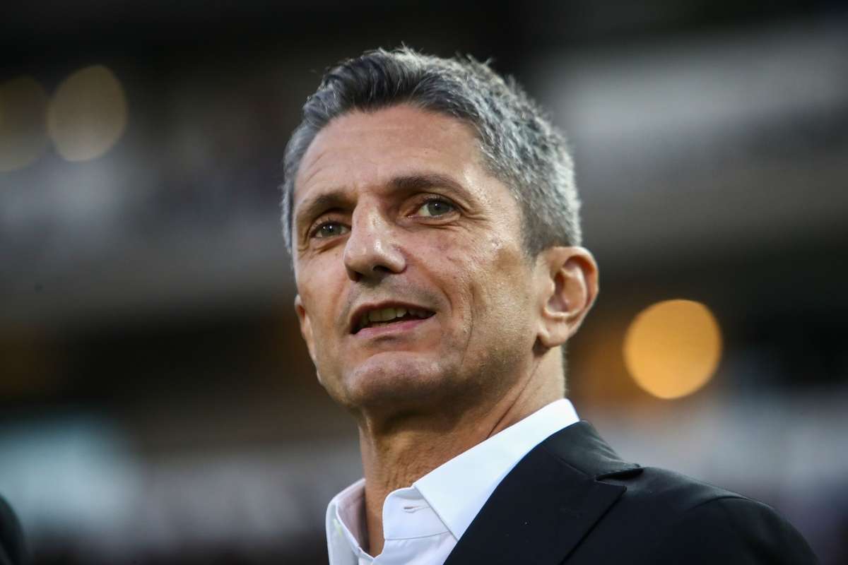 Primul trofeu pentru Razvan Lucescu ca antrenor la Al Sadd a castigat Al Ahrar Cup dupa victoria in fata echipei MC Alger