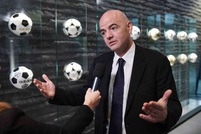 Sedinta de urgenta la FIFA Infantino convocat la discutii pe fondul valului de critici
