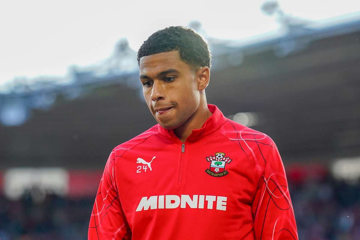 Shea Charles cel mai scump fotbalist nord irlandez din istorie Transfer in valoare de 35 de milioane de euro
