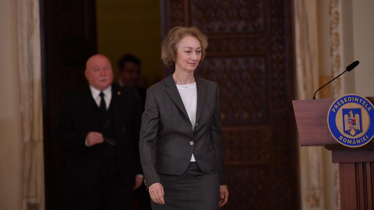 Surse Bolojan si presedinta CCR s ar fi intalnit in biroul lui Abrudean inainte de decizia privind