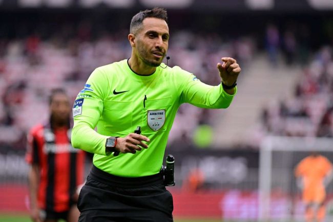 Un arbitru din Ligue 1 a fost condamnat la inchisoare cu suspendare pentru violenta in familie