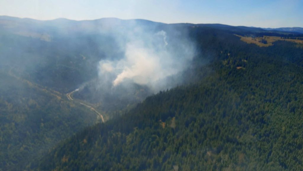 VIDEO Incendiul de la Marisel a fost stins dupa patru zile dificile Interventiaelicopterului a fost esentiala in stingerea flacarilor
