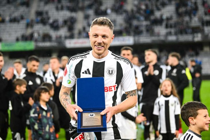 a debutat la nationala romaniei a jucat la u cluj fcsb si craiova iar acum a semnat in liga 4