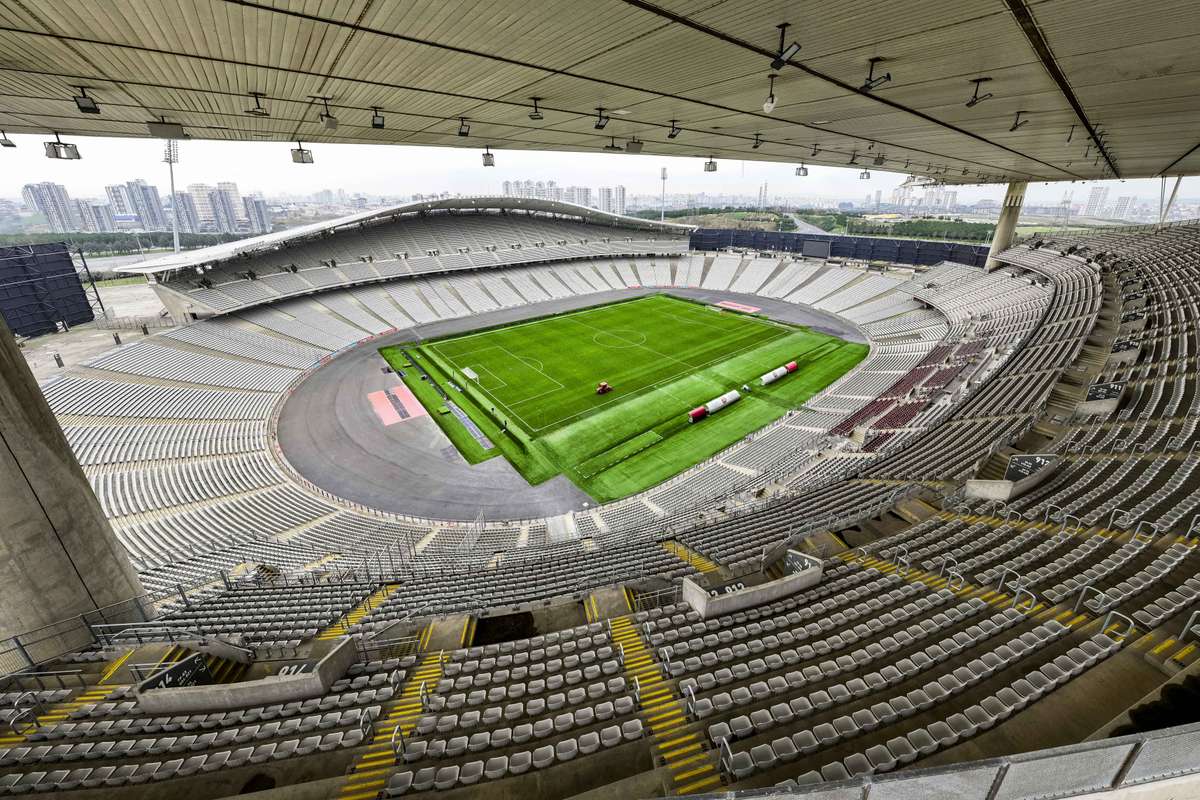 s a decis locatia pentru supercupa spaniei din 2027 barcelona si real madrid printre echipele participante