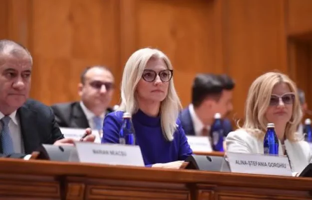 Blocaj la negocieri pentru Guvernul Mureșan. USR ar cere prea multe ministere