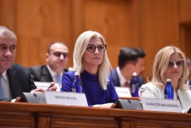 Blocaj la negocieri pentru Guvernul Mureșan. USR ar cere prea multe ministere