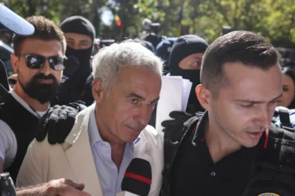 Călin Georgescu, la ieșirea de la CAB: „Îi mulțumesc lui George Simion pentru integritate”