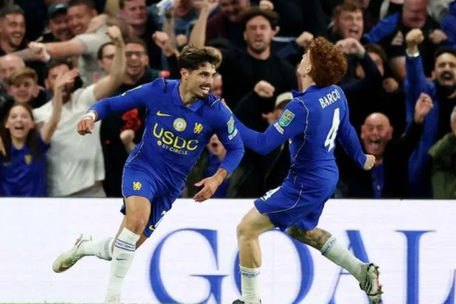 Chelsea a prelungit oficial contractul starului portughez