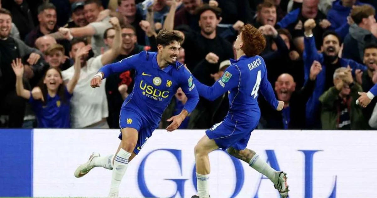 Chelsea a prelungit oficial contractul starului portughez