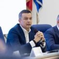 Deputată contestă desemnarea lui Mureșan ca premier. Procesul, cu o zi înainte de vot