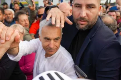 Grindeanu îi face plângere penală lui Fritz pentru acuzația de șpagă de la americani
