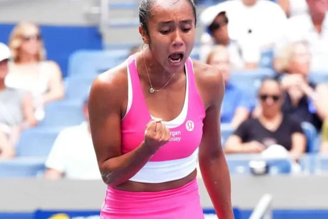 Leylah Fernandez face o remontada spectaculoasă și ajunge în finala Singapore Open