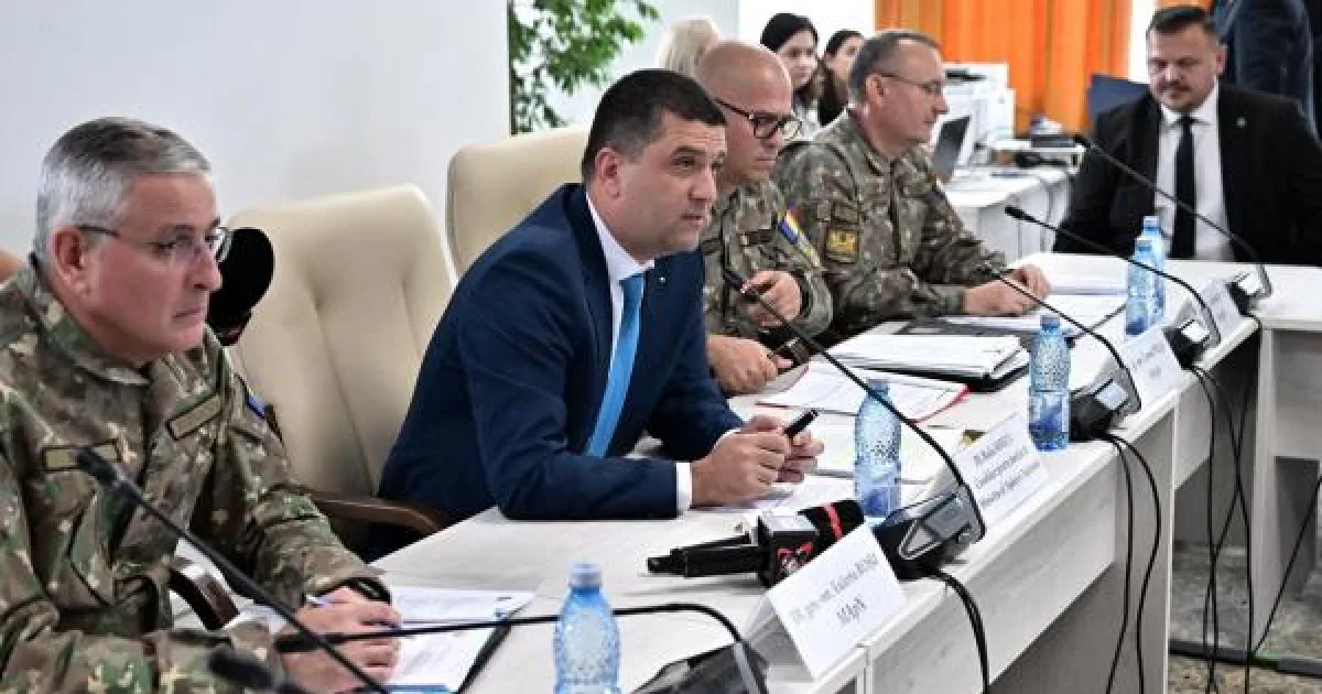 Miruță explică prezența generalilor la audieri: „La Apărare e ceva uzual”